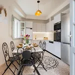 فيلة Tinas Lindian Serenity لينثوس