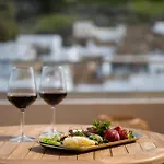 Tinas Lindian Serenity فيلة