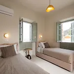 Tinas Lindian Serenity لينثوس