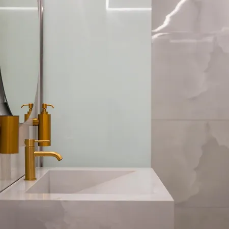 Tinas Lindian Serenity